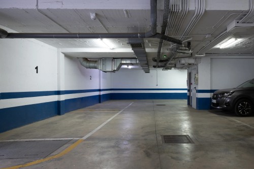 Garajes Edificio Nuestro Padre Jesús de los Remedios - Galería de imágenes